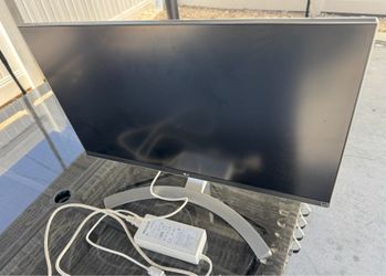 LG Ultra HD 4K Monitor with Stand