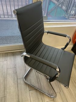 Chairs like New Sillas