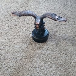 GORGEOUS Andrea By Sadek Resin 6" Eagle Sculpture Desk Decor