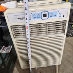 Air Conditioner 8000 BTUs