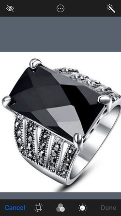 WOMENS BLACK STYLISH HERITAGE RING SIZE 81/2