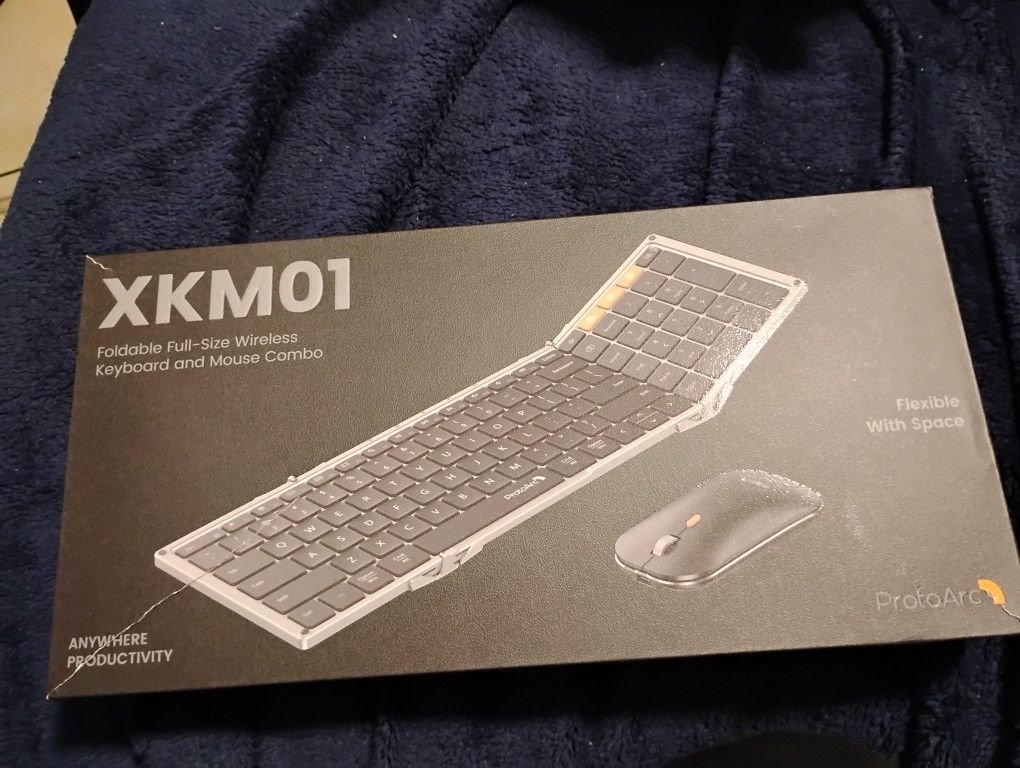 XKMO1 FOLDABLE FULL SIZE WIRELESS KEYBOARD AND MOUSE 