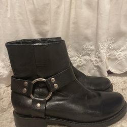 Frye Boots And Adrienne Vittadini 