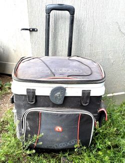 Igloo wheeled cooler bag
