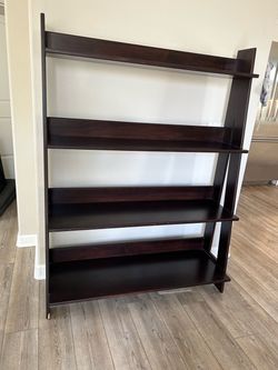 Cascading wood shelves