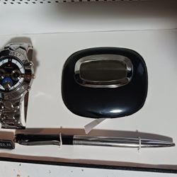 NEW IN BOX A LUIS CARDINI BRAND MEN'S WATCH, PEN & CLOCK SET, THE ORIGINAL RETAIL PRICE WAS $200