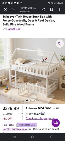 Twin bunk bed