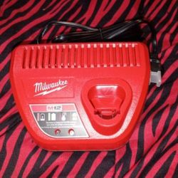Milwakee Charger Brand New 60