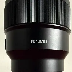 SONY 85mm 1.8 lens