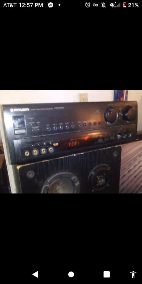 Pioneer Home Stereo Receiver And Pair Of Yamaha 12 Inch House Speakers 200$ 