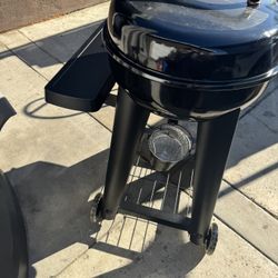 Pit Boss Parrilla para Hervidor de Pellets Phoenix de 376 Pies Cuadrados con Inserto de Carbón