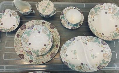 Tempo Fine China Fantasia dinnerware set