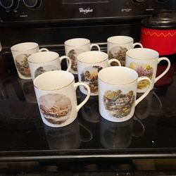 SET 0F 8 CURRIER AND IVES COFFEE MUGS