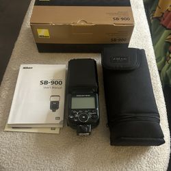 Nikon SB 900 Shoe mount Speedlight Flash