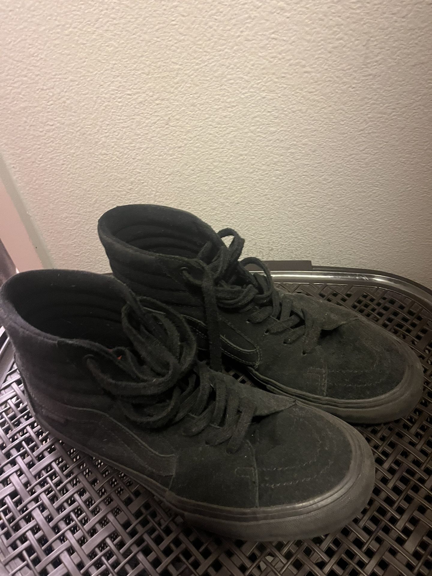 Shoes Size 9