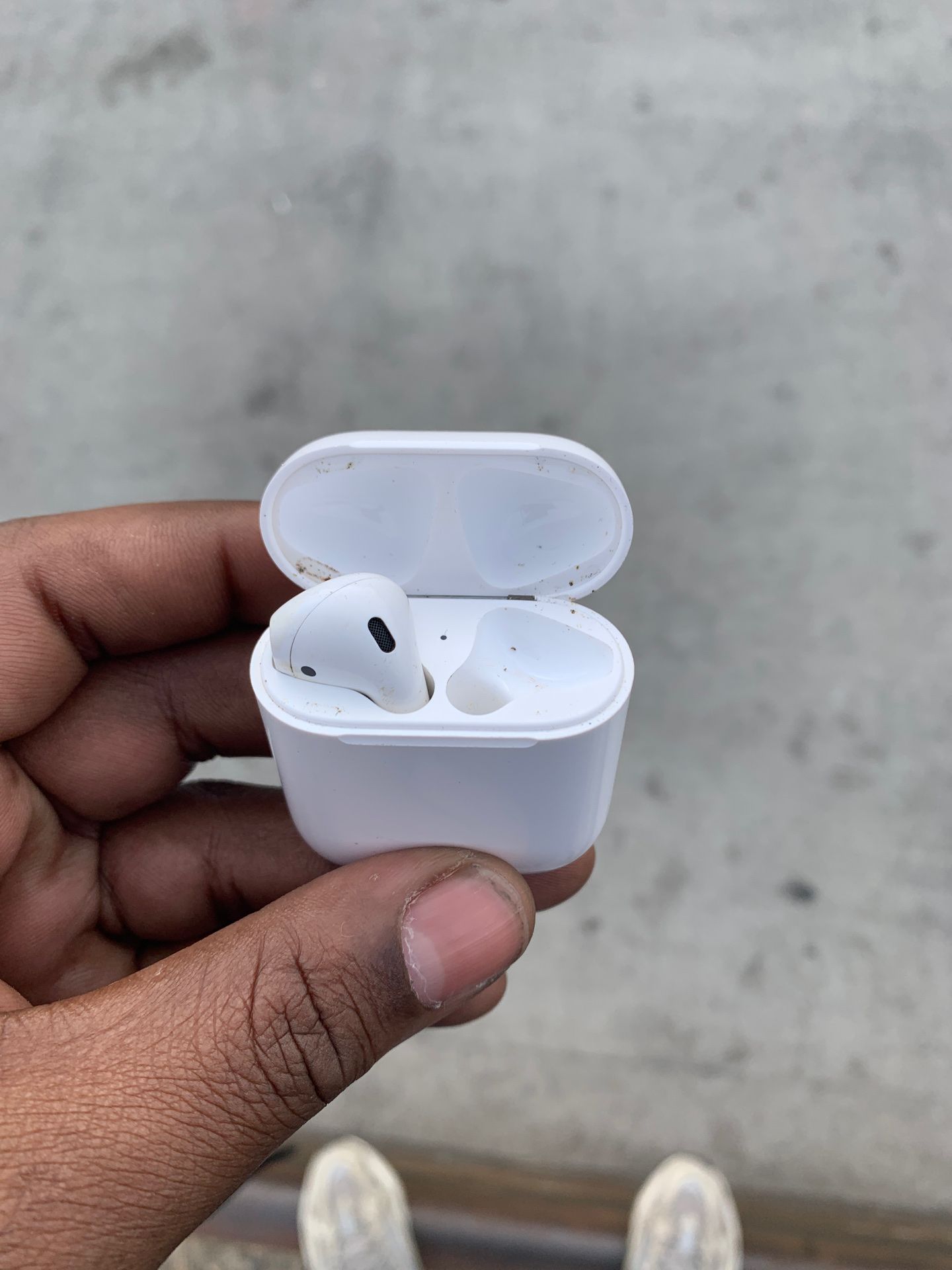 Apple AirPods