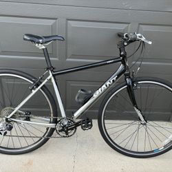 1x Giant FCR Flat Bar Road Bike Hybrid  Gravel Commuter