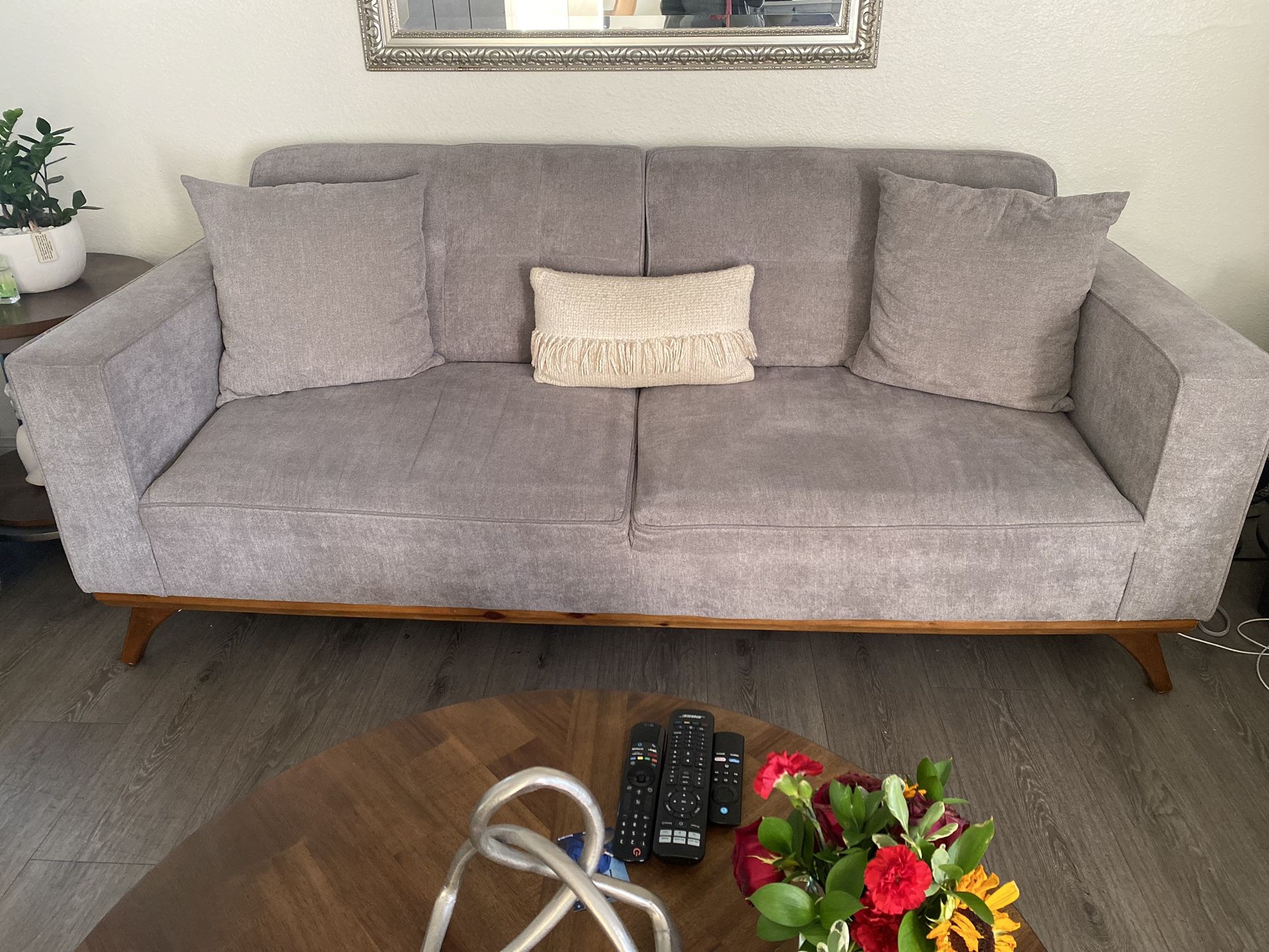 Gray Perugia Sofa & Chair (Excellent Condition)