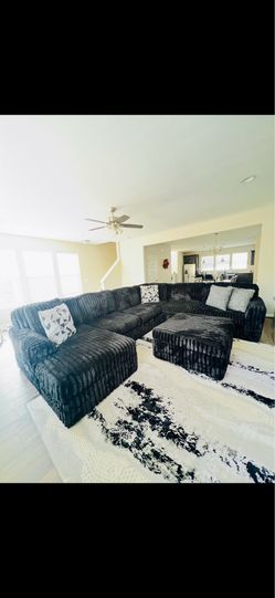 Ashley Furniture Midnight-Madness 5 Piece Sectional
