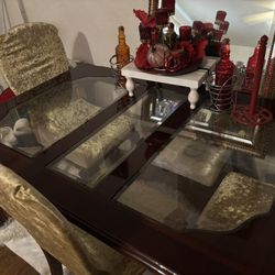 Cherry Oak Antique Dining Table With four chairs seat covers not included, but can be