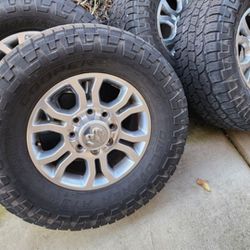 Wheels In Tires 35x12,50r18" 8 Lug Dodge Ram 8x6,5 