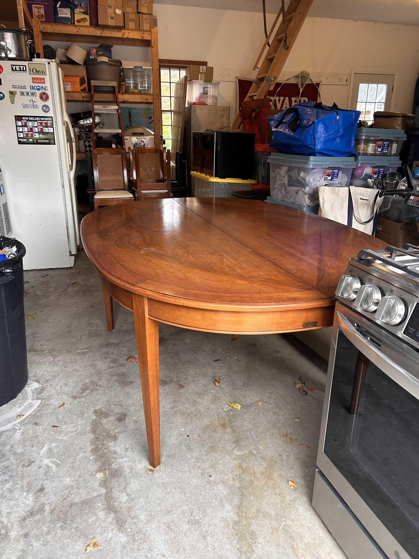 Dining Room Table And Chair Set 