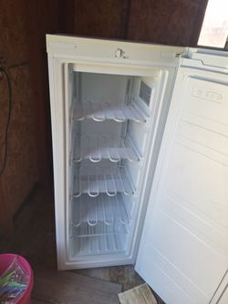 INSIGNA Freezer.
