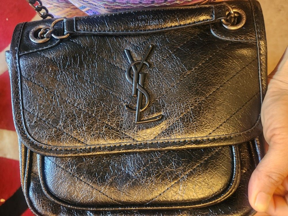 Louis Vuitton Bag Read Below Description Before Buying Item $ 1 5 0