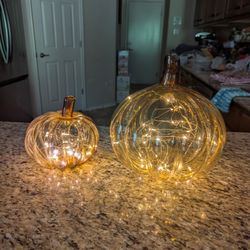 2 VTG Smith & Hawken Hand Blown Hollow Amber Art Glass Pumpkins W Stem Chimneys Fall Halloween Thanksgiving 7", 10.5"
