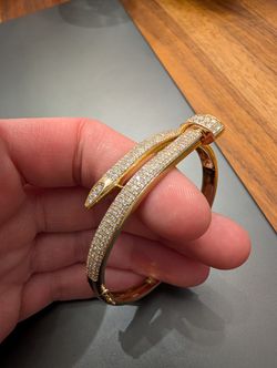 Gorgeous 18k Gold w Real Diamonds Cartier-style Bracelet, 20g