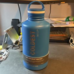 Coldest Water 64 Ounce Blue Water Bottle 