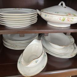$90 OBO..Noritake Nippon Hand Painted 1900’sVintage China Set