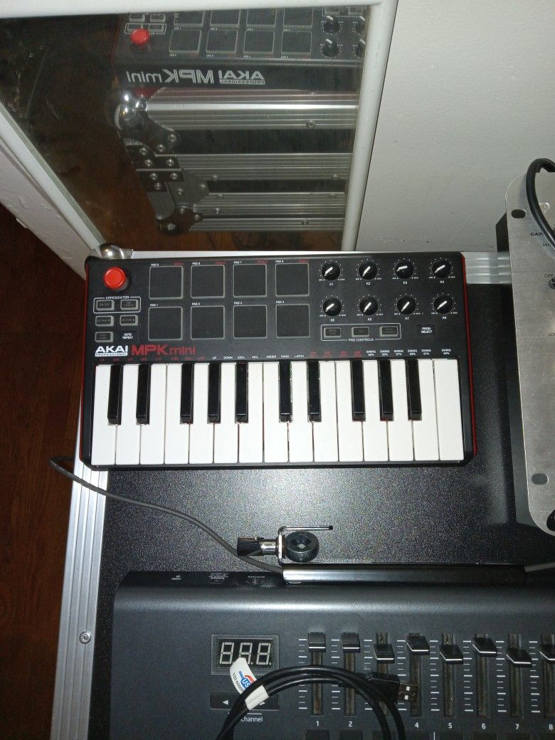 Akai Mpk Mini