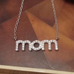mom Necklace