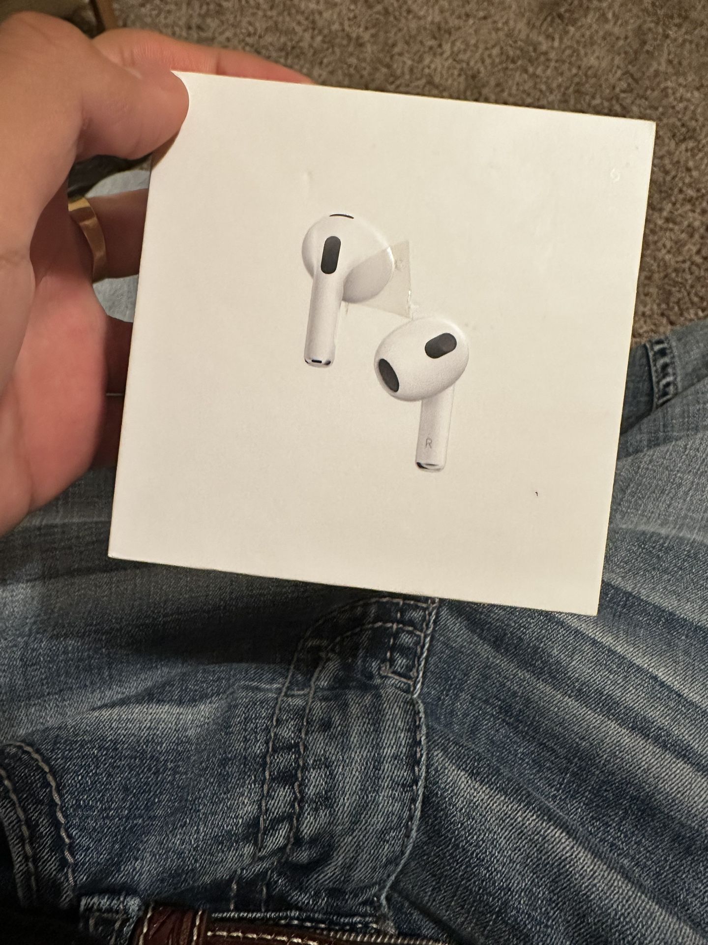 4th Generation AirPods