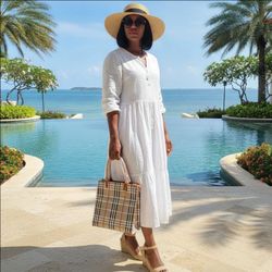 Plaid Pattern Tote Bag with Leather Handles and Adjustable Shoulder Strap