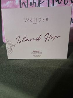 Wander beauty palette