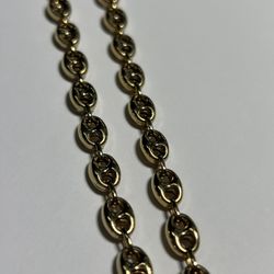 10k Gold Gucci Puff Necklace 