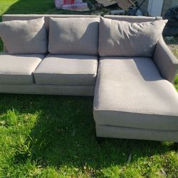 Sofa Free