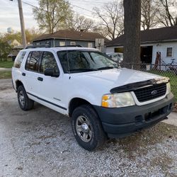 2005 Ford Explorer