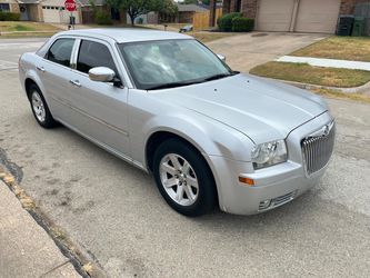 Chrysler 300 título limpio