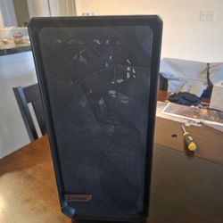 Fractal Meshify 2 Compact