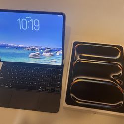 M4 iPad Pro 13 Inch 256GB with Keyboard