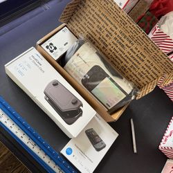 Steam Deck 1TB OLED BRAND NEW and EXTRAS !