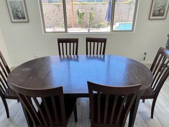 Dining room table
