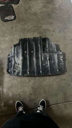 Lexus LS430 Engine Splash Guard / Undercarriage Shield