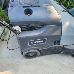 Advanced commercial vacuum