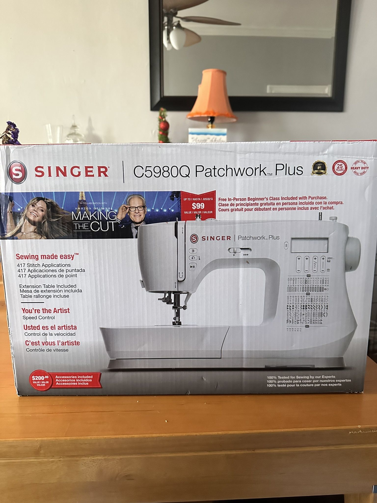 SEWING MACHINE BRAND NEW!!!