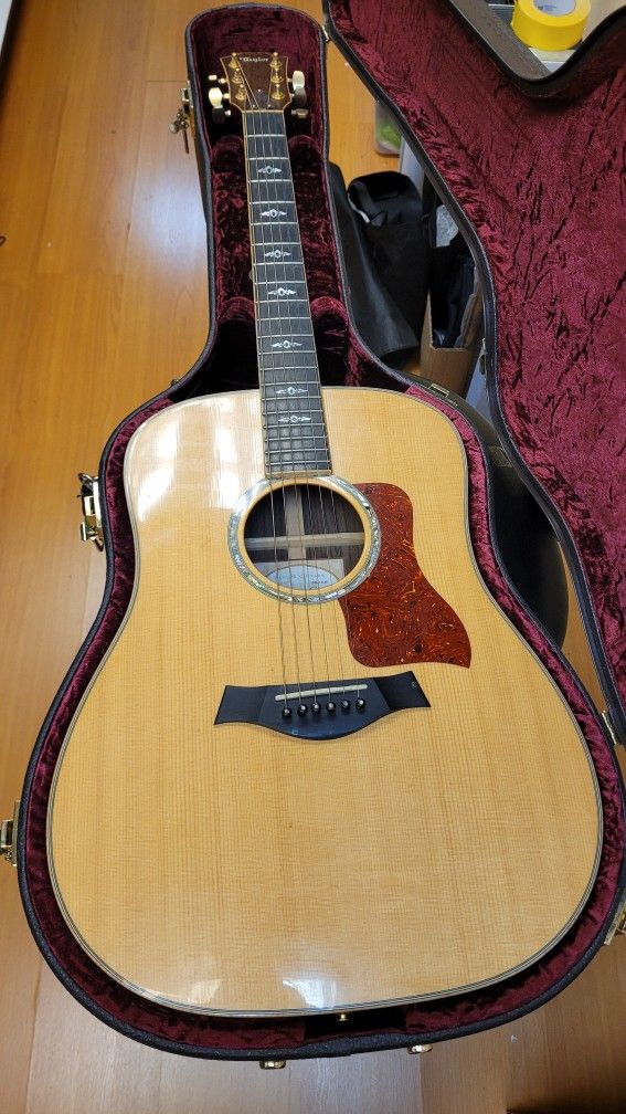 Taylor Acoustic Guitar Model 810