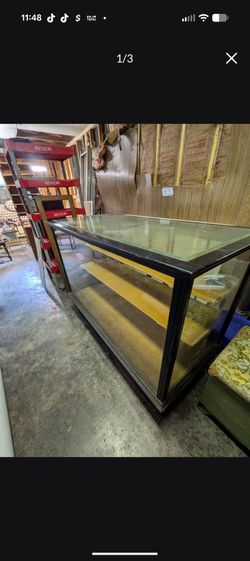 Glass Top Display Case Counter